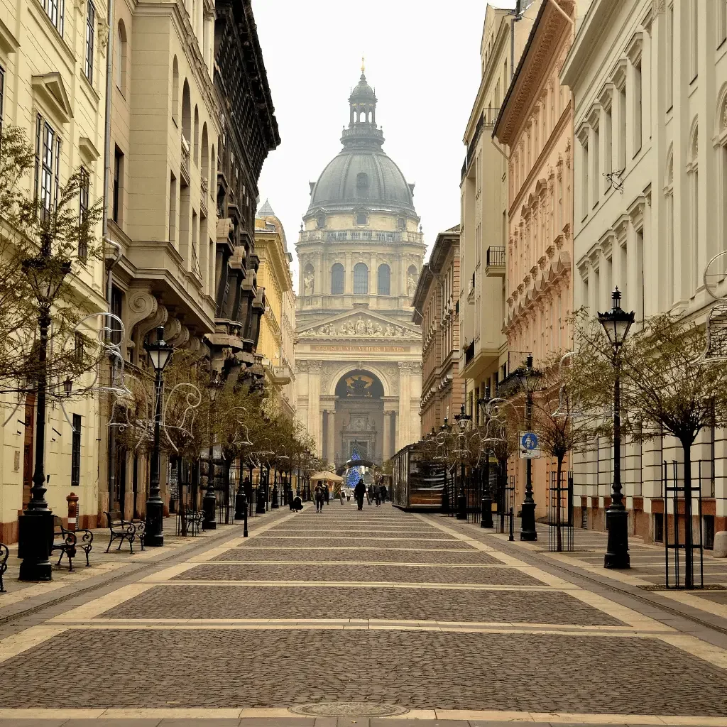 Budapest private walking tour including St Steven's Basilica